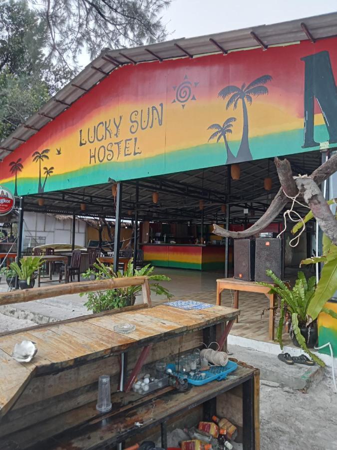 Lucky Sun Saracen Bay Hostel เกาะรงสำลน ภายนอก รูปภาพ