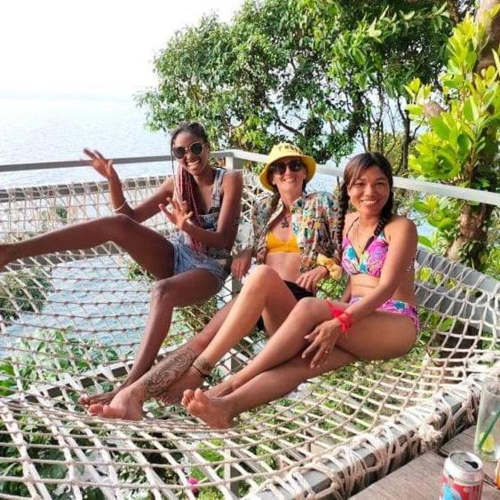 Lucky Sun Saracen Bay Hostel เกาะรงสำลน ภายนอก รูปภาพ