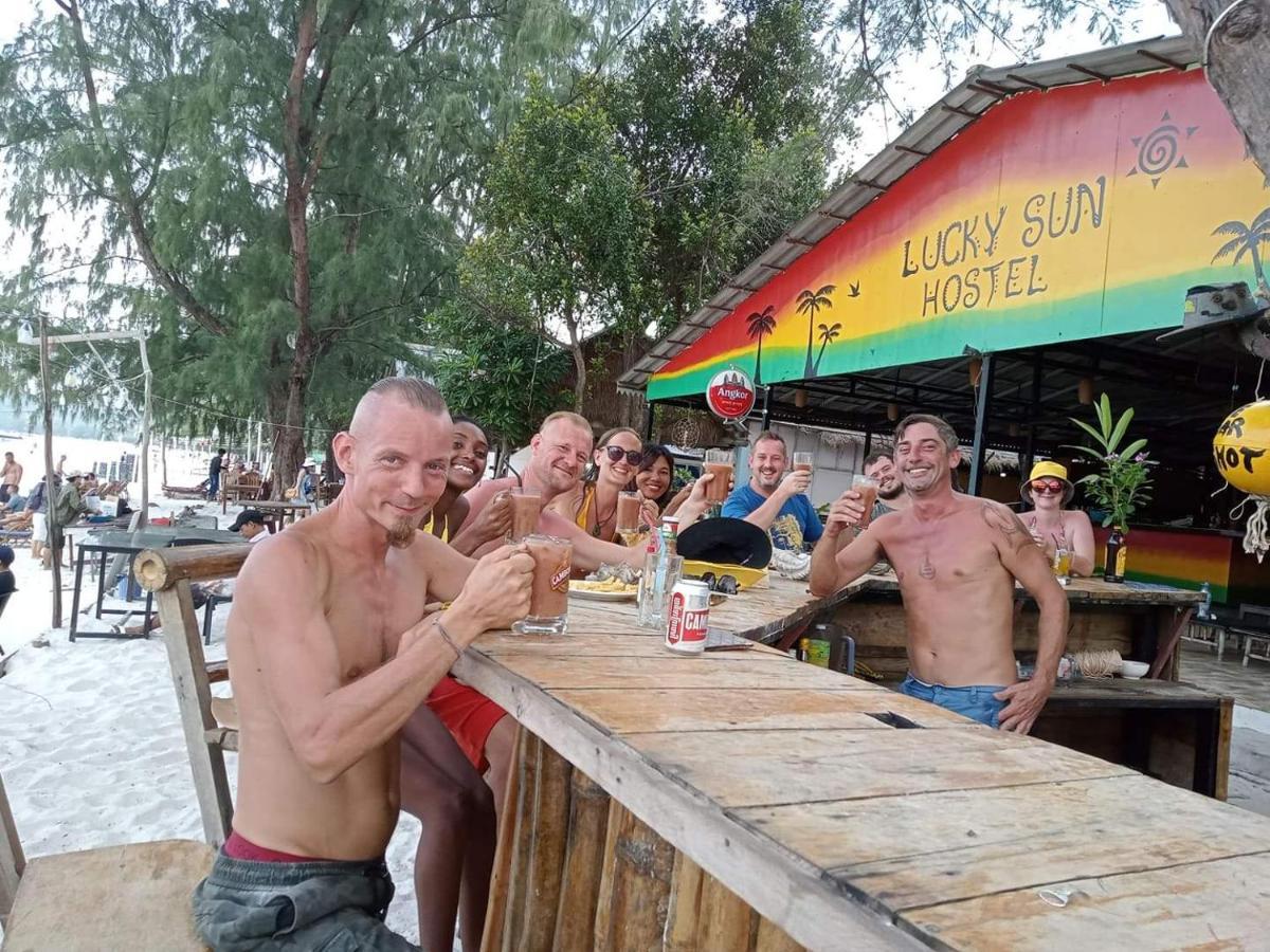 Lucky Sun Saracen Bay Hostel เกาะรงสำลน ภายนอก รูปภาพ