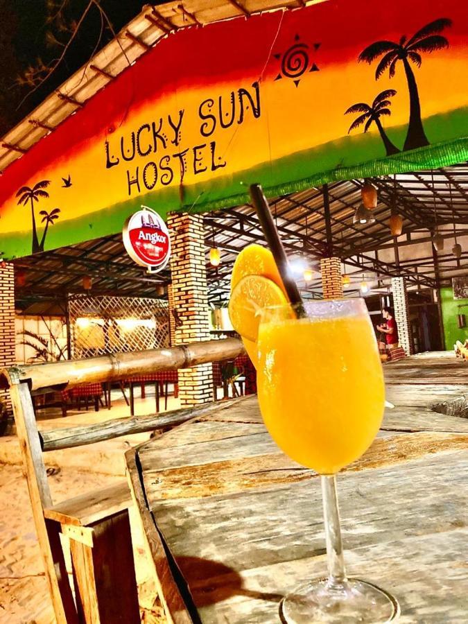 Lucky Sun Saracen Bay Hostel เกาะรงสำลน ภายนอก รูปภาพ
